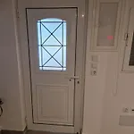 Small Anna&sofos Apartment *